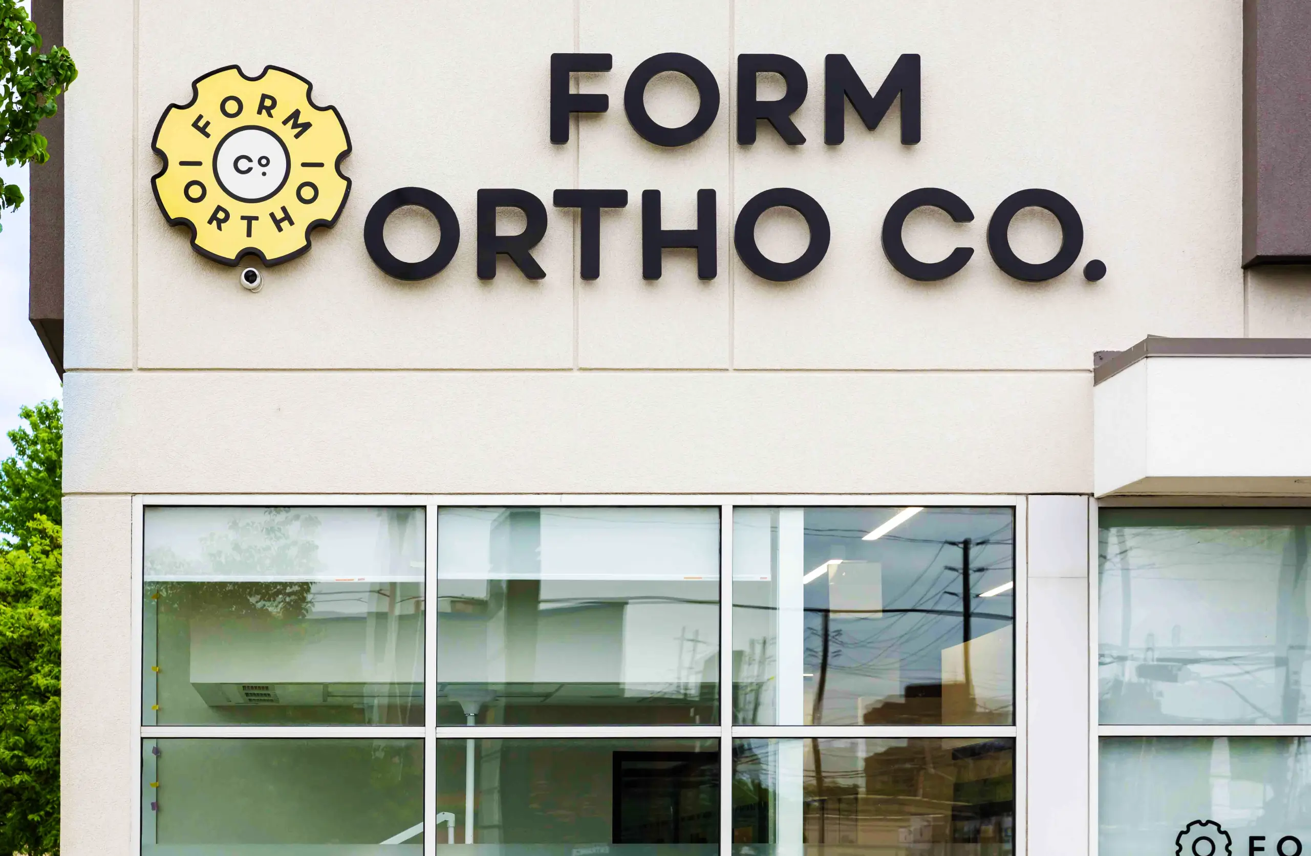 orthodontist-windsor-come-visit-us-v1